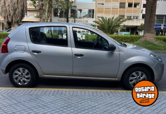 Autos - Renault SANDERO 2010 Nafta 129000Km - En Venta