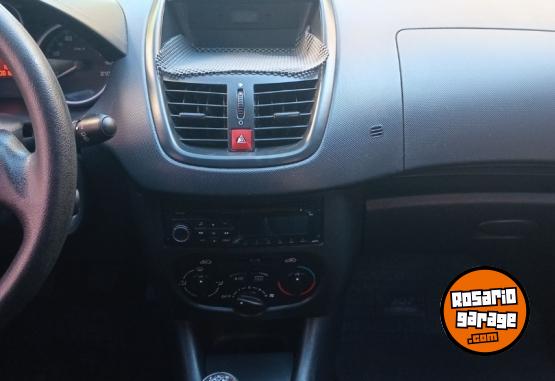 Autos - Peugeot 207 Xr Active 2012 Nafta 81000Km - En Venta