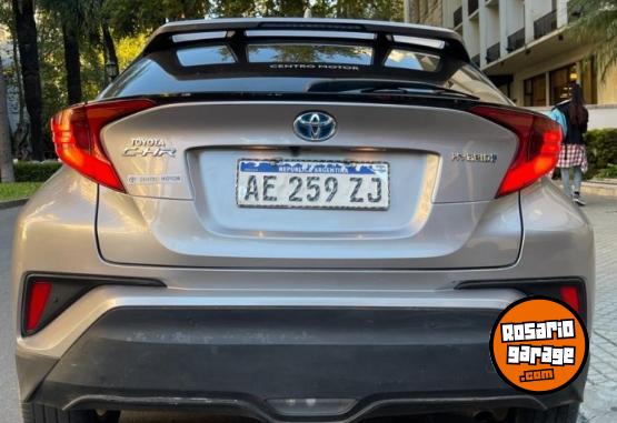 Autos - Toyota CHR HIBRIDA 2020 Electrico / Hibrido 123000Km - En Venta