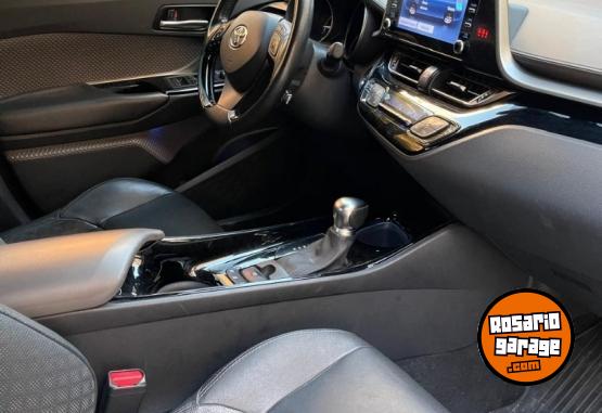 Autos - Toyota CHR HIBRIDA 2020 Electrico / Hibrido 123000Km - En Venta