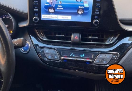 Autos - Toyota CHR HIBRIDA 2020 Electrico / Hibrido 123000Km - En Venta