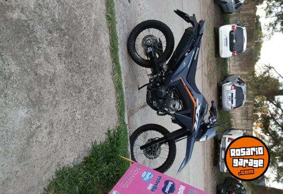 Motos - Honda Tornado 300l 2025 Nafta 2600Km - En Venta