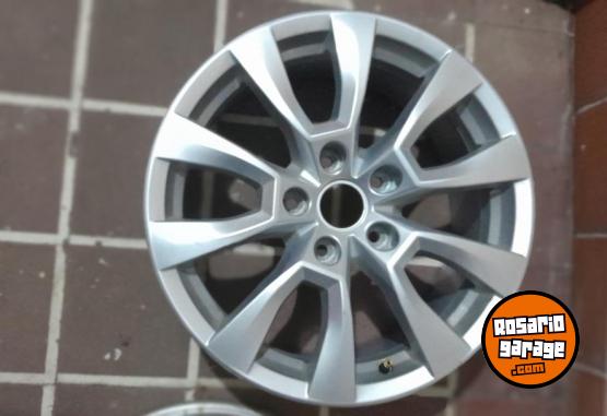 Accesorios para Autos - Llantas Amarok 17' sin uso - En Venta