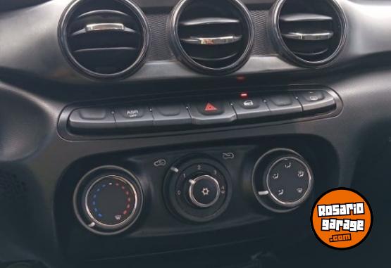 Autos - Fiat Cronos 2022 GNC 86000Km - En Venta