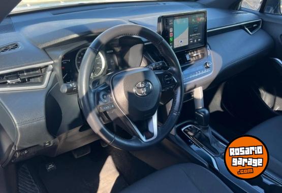 Autos - Toyota COROLLA CROSS XEI HEV 1.8 2022 Electrico / Hibrido 60000Km - En Venta