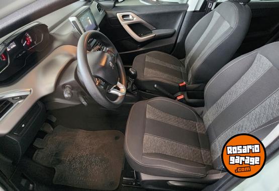 Autos - Peugeot 208 Allure Nav Touch 2017 Nafta 93200Km - En Venta