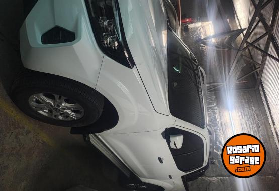 Camionetas - Nissan Frontier 2023 Diesel 37000Km - En Venta