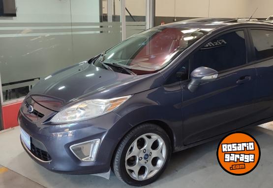 Autos - Ford FIESTA 1.6 KINETIC 2013 Nafta 144000Km - En Venta