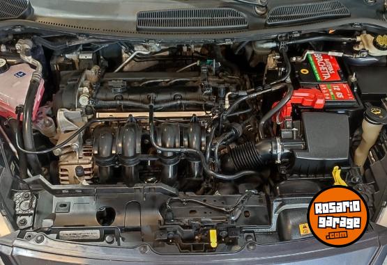 Autos - Ford FIESTA 1.6 KINETIC 2013 Nafta 144000Km - En Venta