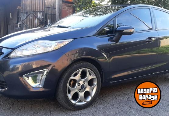Autos - Ford Fiesta kinetic titanium 2012 Nafta 150000Km - En Venta