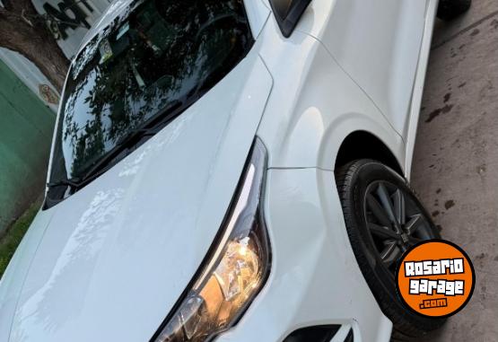 Autos - Fiat Cronos drive pack plus 2023 GNC 40000Km - En Venta