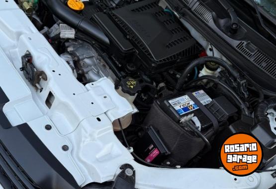 Autos - Fiat Cronos drive pack plus 2023 GNC 40000Km - En Venta