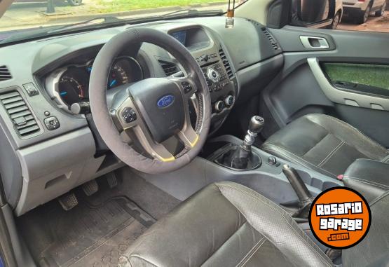 Camionetas - Ford Ranger limited 2da mano p 2014 Diesel 210000Km - En Venta