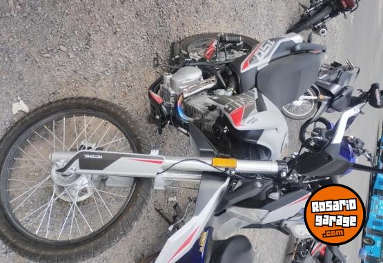 Motos - Motomel Skua Silver Edition 2025 Nafta 2900Km - En Venta