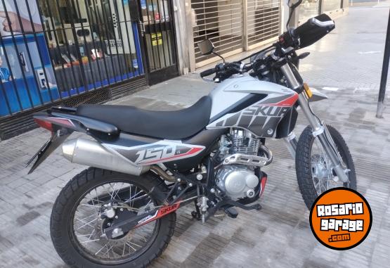 Motos - Motomel Skua Silver Edition 2025 Nafta 2900Km - En Venta