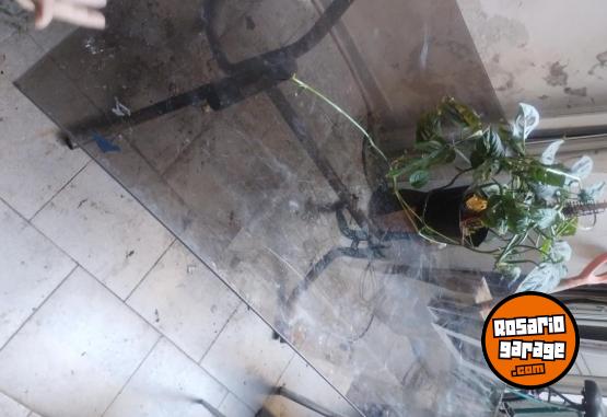 Hogar - Mesa de cristal negro l�quido. - En Venta