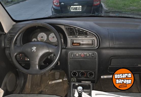 Utilitarios - Peugeot Partner patagonia 2007 Diesel 225000Km - En Venta