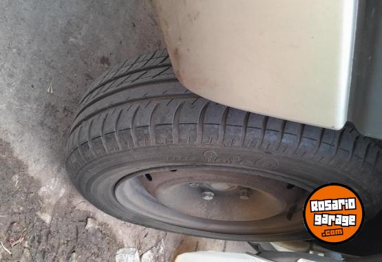 Utilitarios - Peugeot Partner patagonia 2007 Diesel 225000Km - En Venta