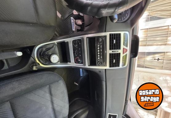 Autos - Peugeot 307 2010 Nafta 200000Km - En Venta