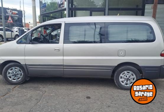 Utilitarios - Hyundai H1 2006 Diesel 380000Km - En Venta