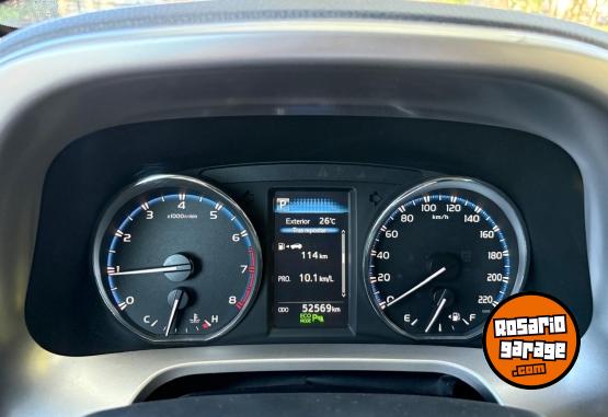 Camionetas - Toyota RAV 4 2.5 5 PTAS. 4X4 VX 2017 Nafta 52000Km - En Venta