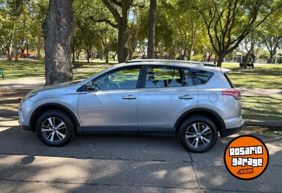 Camionetas - Toyota RAV 4 2.5 5 PTAS. 4X4 VX 2017 Nafta 52000Km - En Venta