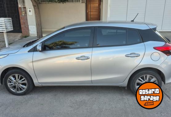 Autos - Toyota YARIS XLS CVT. AUTOMATICO 2021 Nafta 39000Km - En Venta