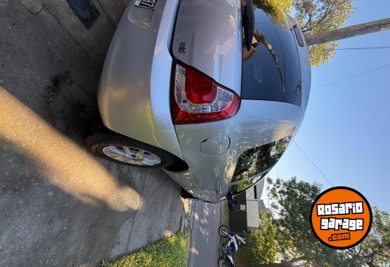 Autos - Renault Clio confort plus 2013 Nafta 125000Km - En Venta