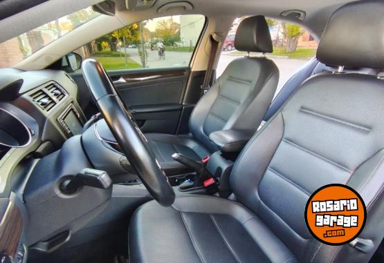 Autos - Volkswagen Vento Highline 2018 Nafta 106000Km - En Venta