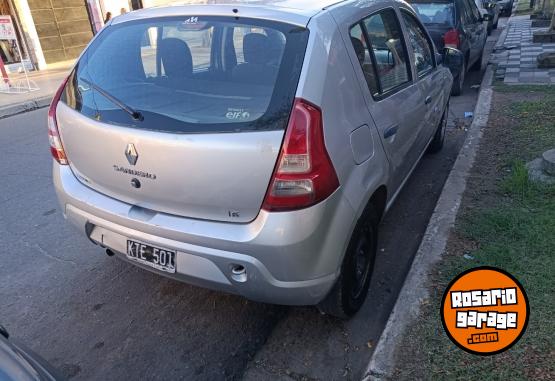 Autos - Renault Sandero 2011 Nafta 200000Km - En Venta