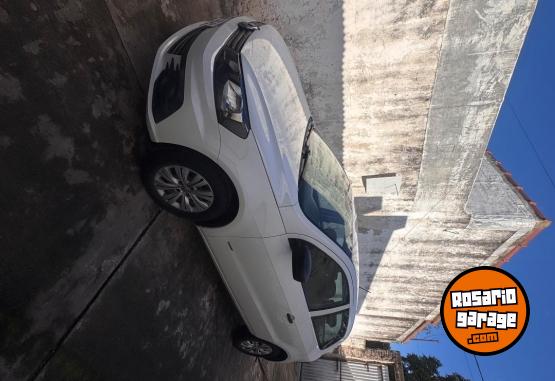 Autos - Volkswagen Gol trend 2017 Nafta 107000Km - En Venta