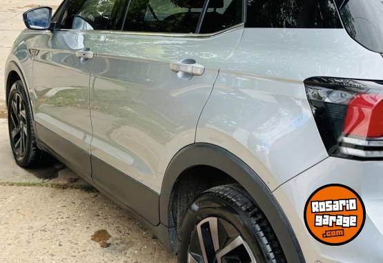 Autos - Volkswagen T cross Highline bitono 2025 Nafta 24000Km - En Venta