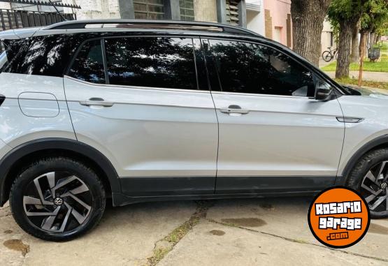 Autos - Volkswagen T cross Highline bitono 2025 Nafta 24000Km - En Venta