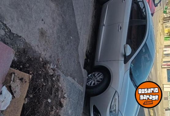 Autos - Renault Fluence 2015 GNC 98000Km - En Venta