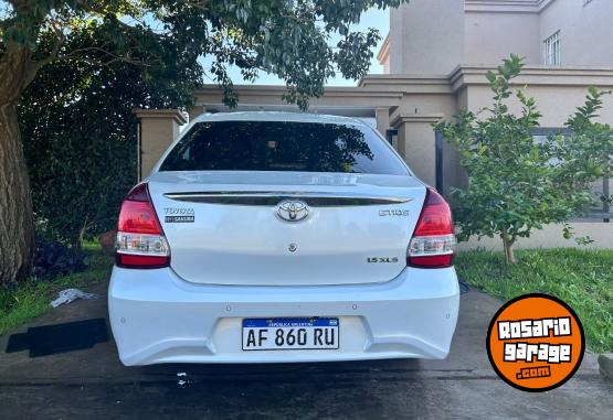 Autos - Toyota Ethios 2023 Nafta 94000Km - En Venta