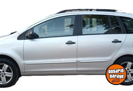 Autos - Volkswagen SURAN 2010 GNC 154000Km - En Venta