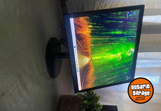 Inform�tica - vendo monitor 17' relacion 5:4 - En Venta