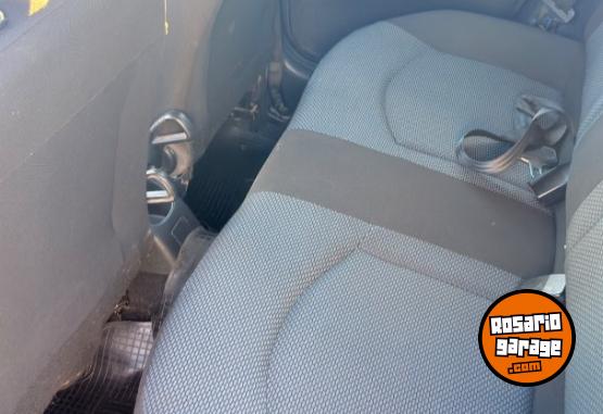 Autos - Peugeot 207 2012 Diesel 170000Km - En Venta