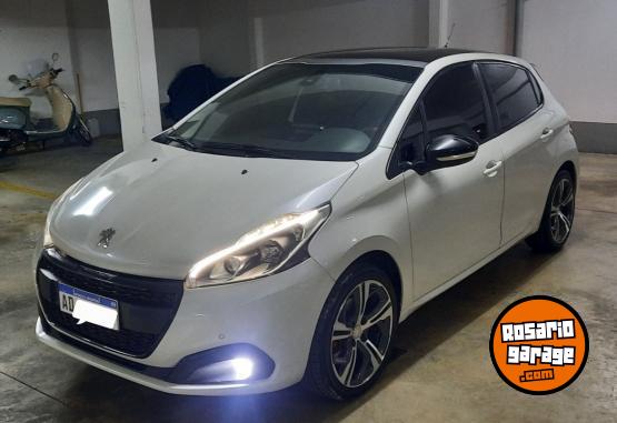 Autos - Peugeot 208 GT 2018 Nafta 98000Km - En Venta