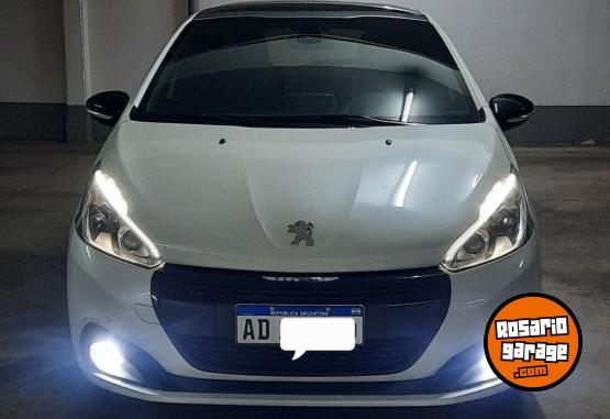 Autos - Peugeot 208 GT 2018 Nafta 98000Km - En Venta