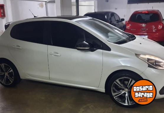 Autos - Peugeot 208 GT 2018 Nafta 98000Km - En Venta