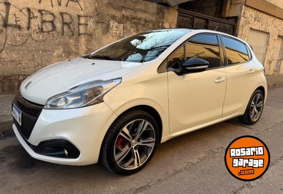 Autos - Peugeot 208 GT 2018 Nafta 98000Km - En Venta