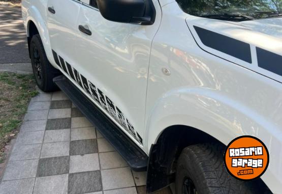 Camionetas - Nissan Frontier CD 2.3 D 4X2 MT 2021 Nafta 80000Km - En Venta
