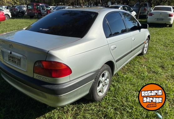 Autos - Toyota Corona 2.0 1998 Nafta 156000Km - En Venta