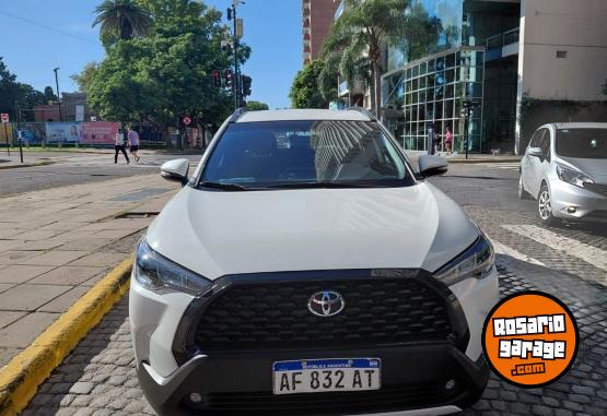 Autos - Toyota COROLLA CROSS 2.0 XLI CVT 2023 Nafta 21700Km - En Venta