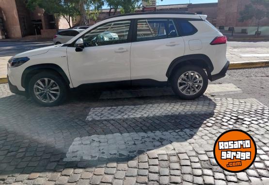 Autos - Toyota COROLLA CROSS 2.0 XLI CVT 2023 Nafta 21700Km - En Venta