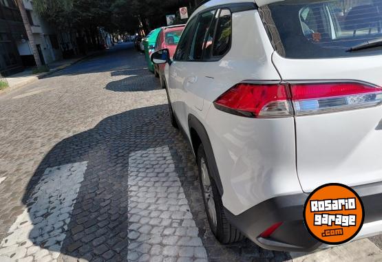 Autos - Toyota COROLLA CROSS 2.0 XLI CVT 2023 Nafta 21700Km - En Venta