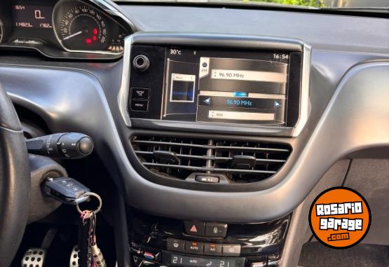 Autos - Peugeot 208 Feline Pack Cuir 2013 Nafta 115000Km - En Venta