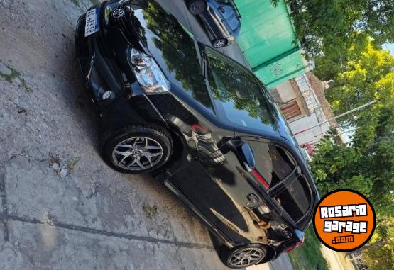 Autos - Toyota Etios 2018 Nafta 102000Km - En Venta