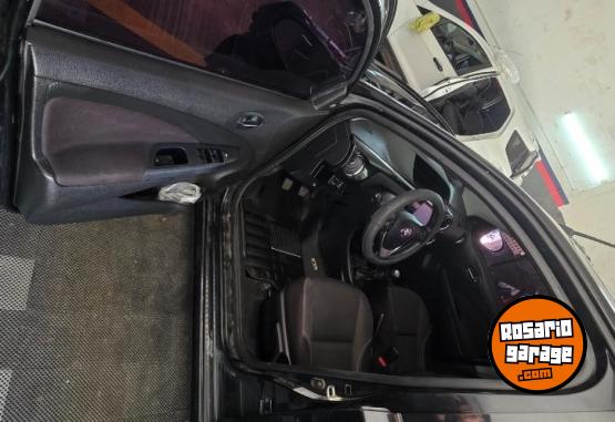 Autos - Toyota Etios 2018 Nafta 102000Km - En Venta